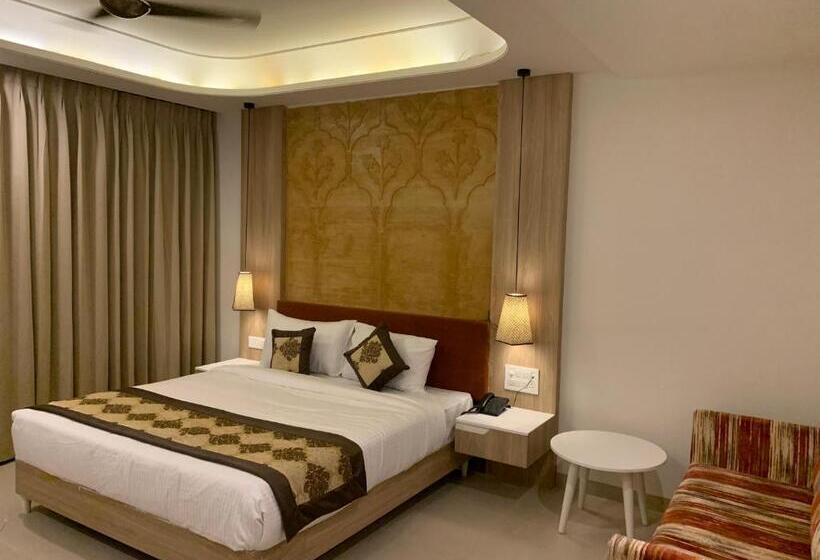 חדר סטנדרט עם מיטת קינג, Ratangarh Palace