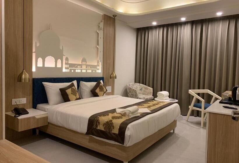 חדר סטנדרט עם מיטת קינג, Ratangarh Palace