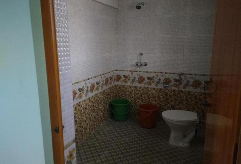 Апартаменты 1 Спальня, The Purple House