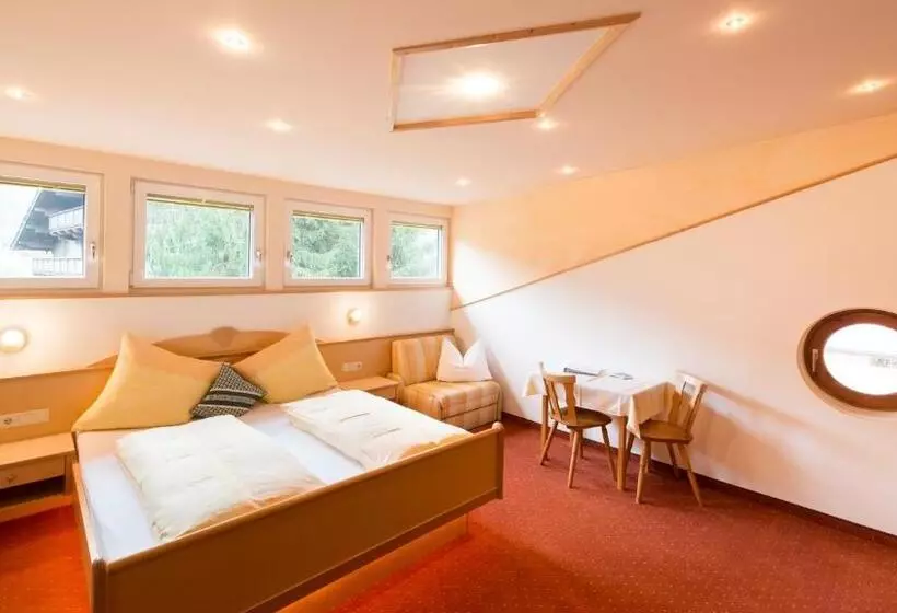 Standard Kolmen Hengen Huone, Pension Waidmannsruh