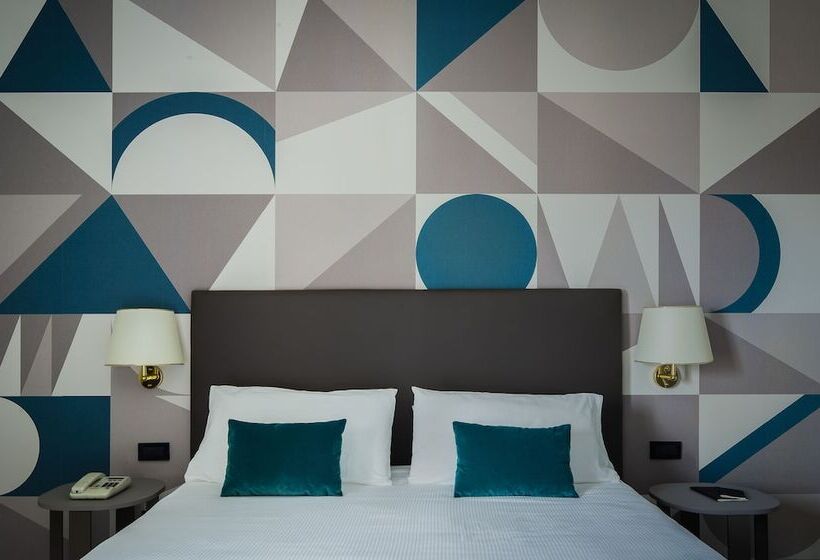 חדר סופריור, Beatrice