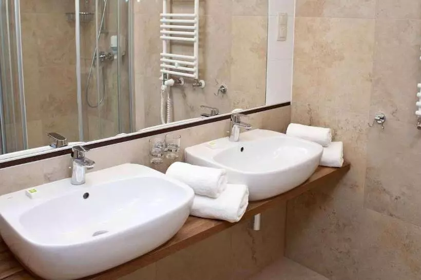 Sviitti King-vuode, Best Western Jurata