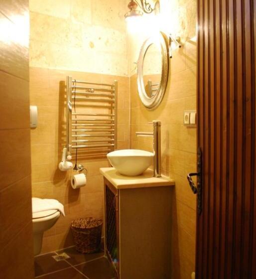 غرفة قياسية, Cave Art