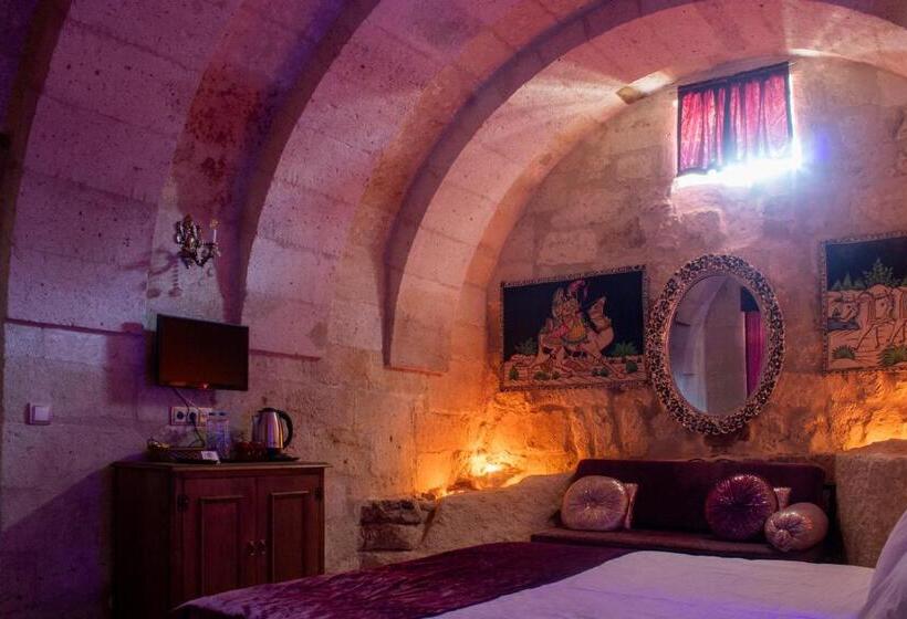 غرفة قياسية, Cave Art