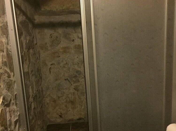 غرفة قياسية, Cave Art