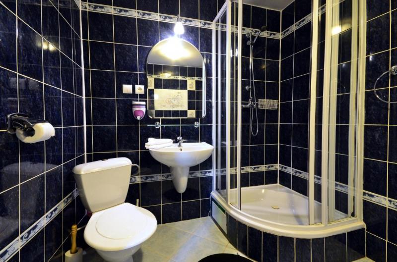 Standard Szoba, Central