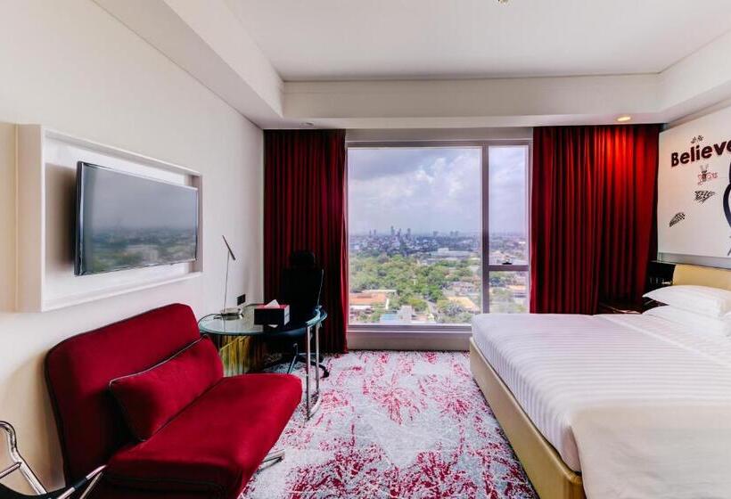 חדר סטנדרט עם מיטת קינג, Cinnamon Red Colombo