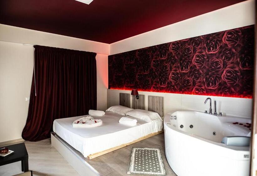 סוויטה עם ג'קוזי, Cliché