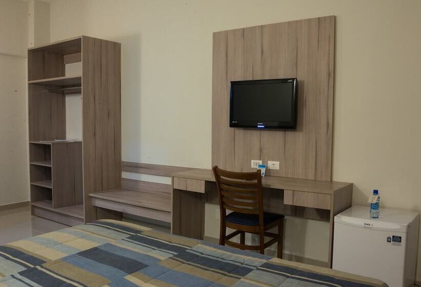 デラックスルーム, Estação 101   Itajaí