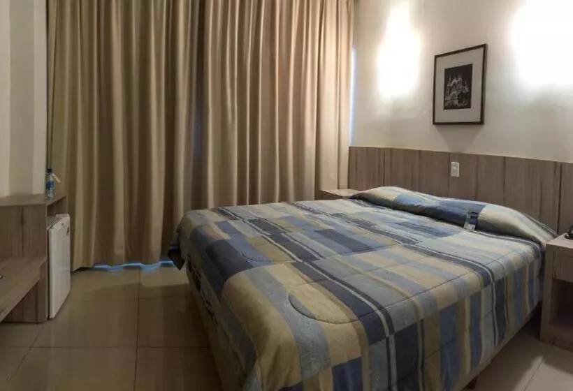Deluxe Neljän Hengen Huone, Estação 101 Itajaí