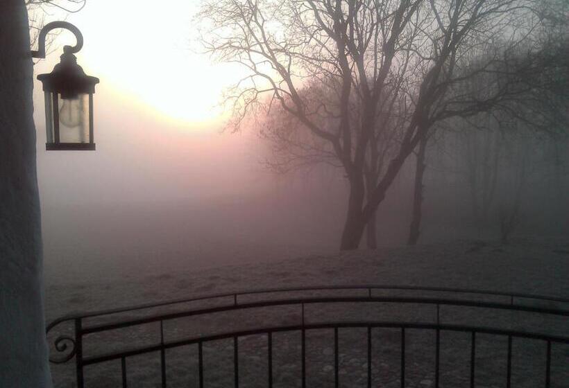 ファミリールーム, Folwark Hutta