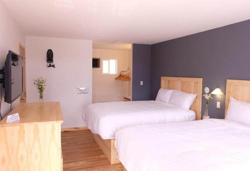 デラックスルーム, Golden Village Lodge