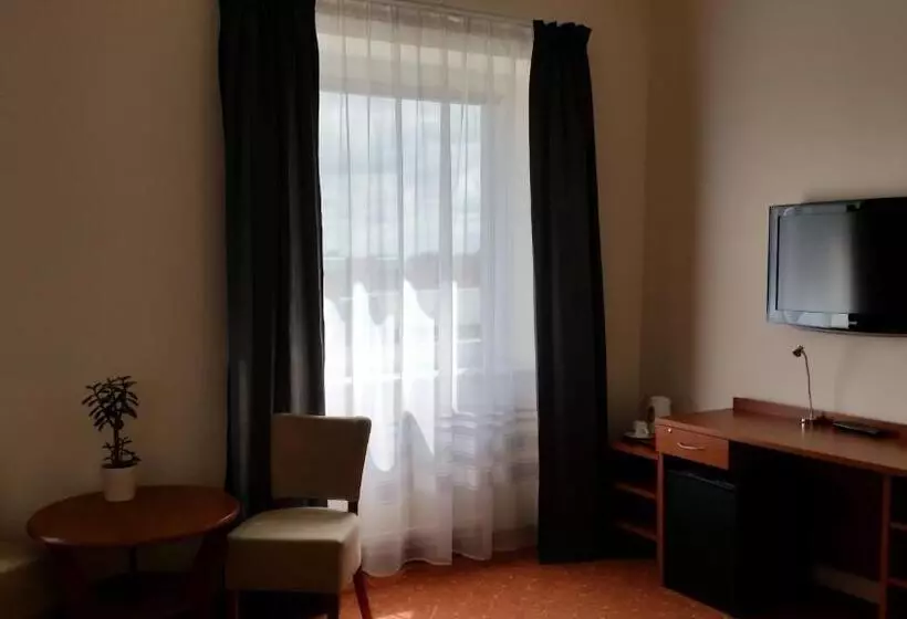 Deluxe-huone, Górski