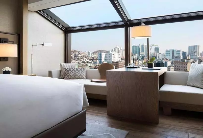キングサイズベッドのエクゼクティブルーム, Jw Marriott Dongdaemun Square Seoul