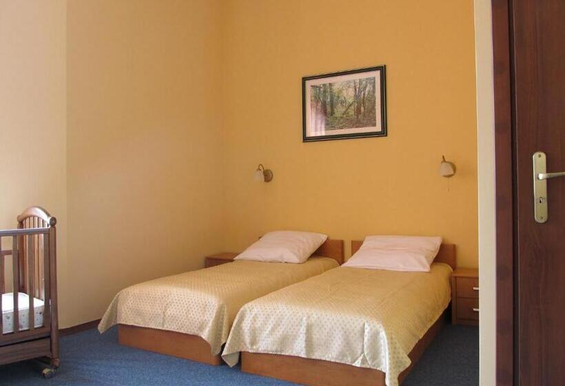 标准间, Noclegi Apro