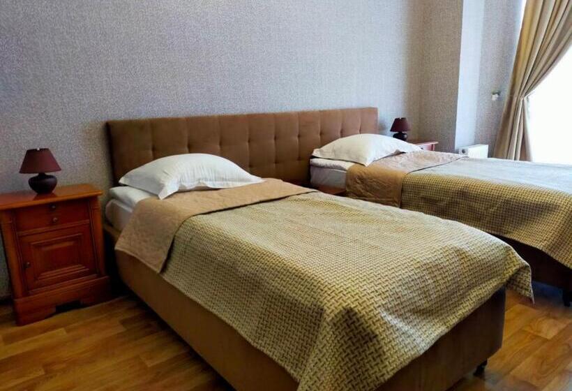 اتاق کلاسیک, Palace Ukraine