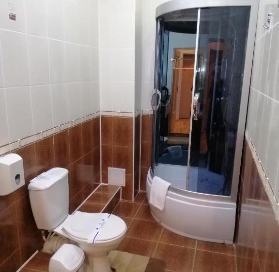 Deluxe Suite King Bed, Palace Ukraine