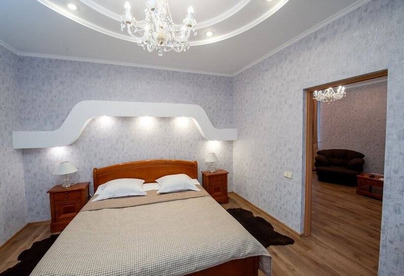 سوییت, Palace Ukraine