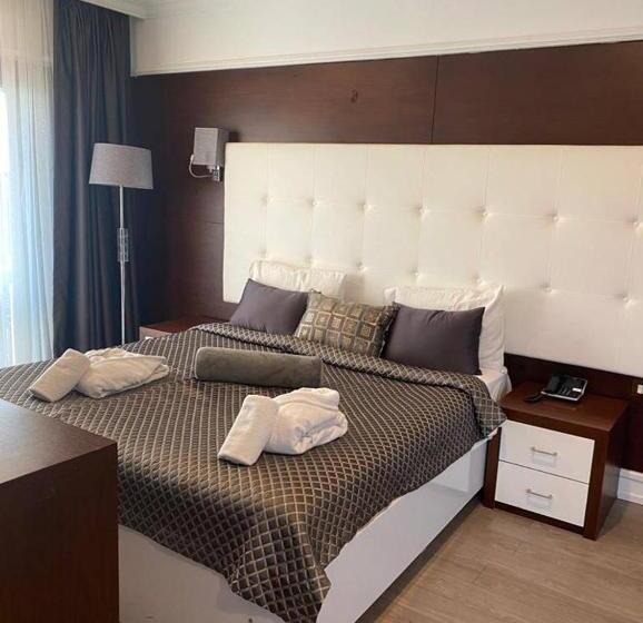 سوییت جونیور, Paradise Island