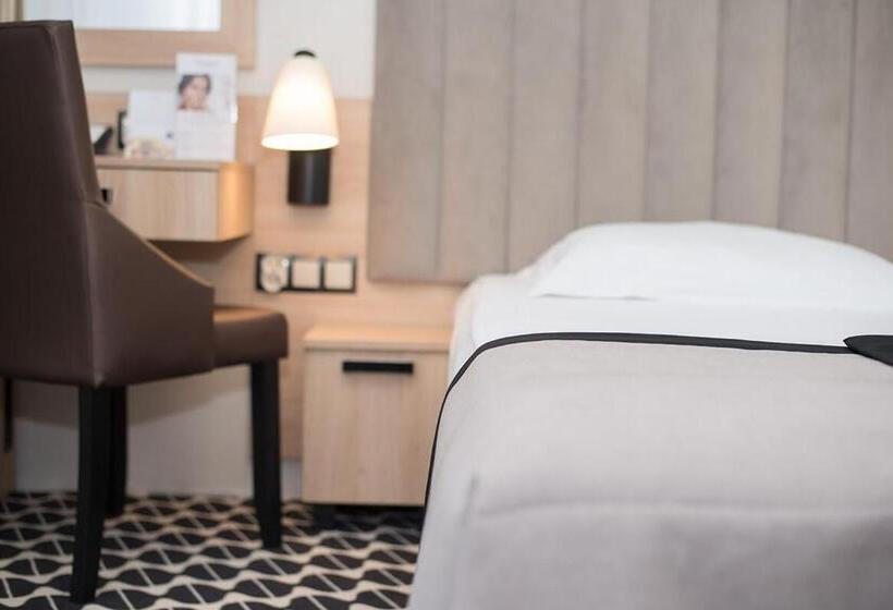 اتاق پرمیوم, Primavera Jastrzębia Góra