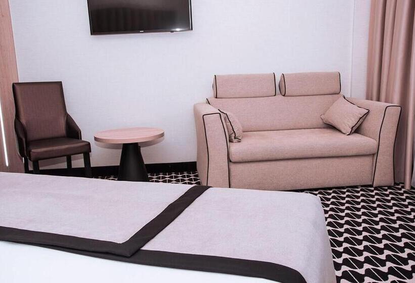 اتاق پرمیوم, Primavera Jastrzębia Góra