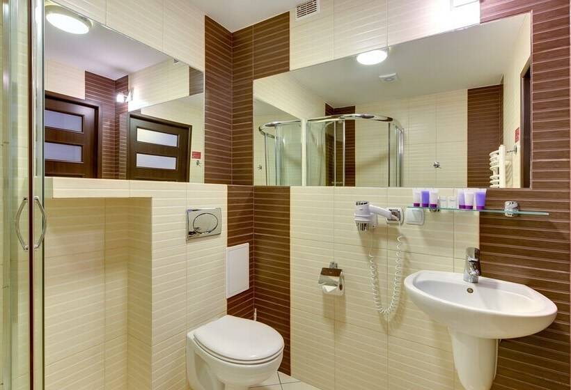 اتاق خانوادگی, Primavera Jastrzębia Góra