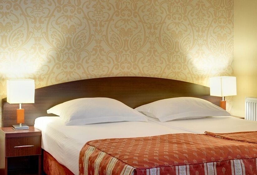 اتاق خانوادگی, Primavera Jastrzębia Góra