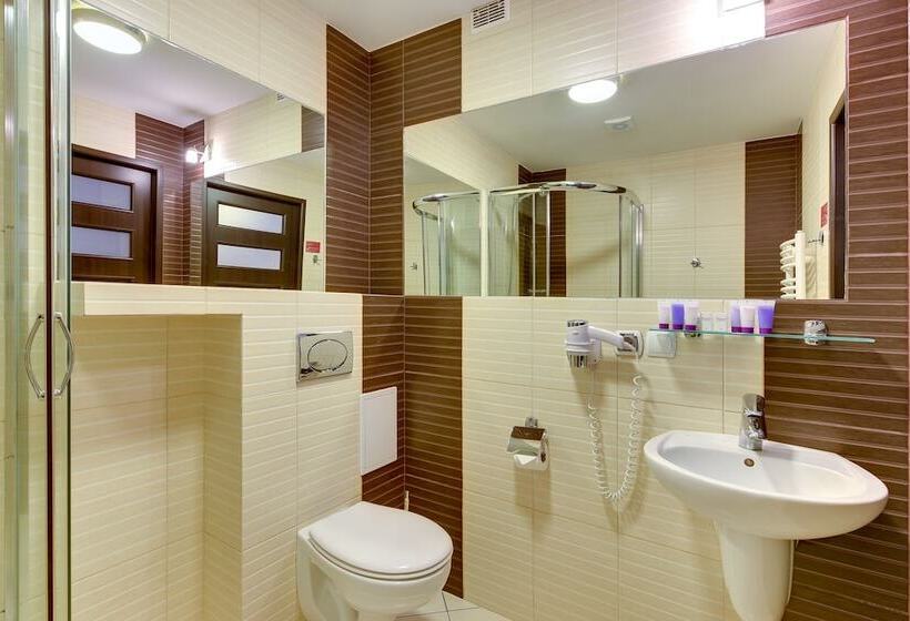 اتاق خانوادگی, Primavera Jastrzębia Góra