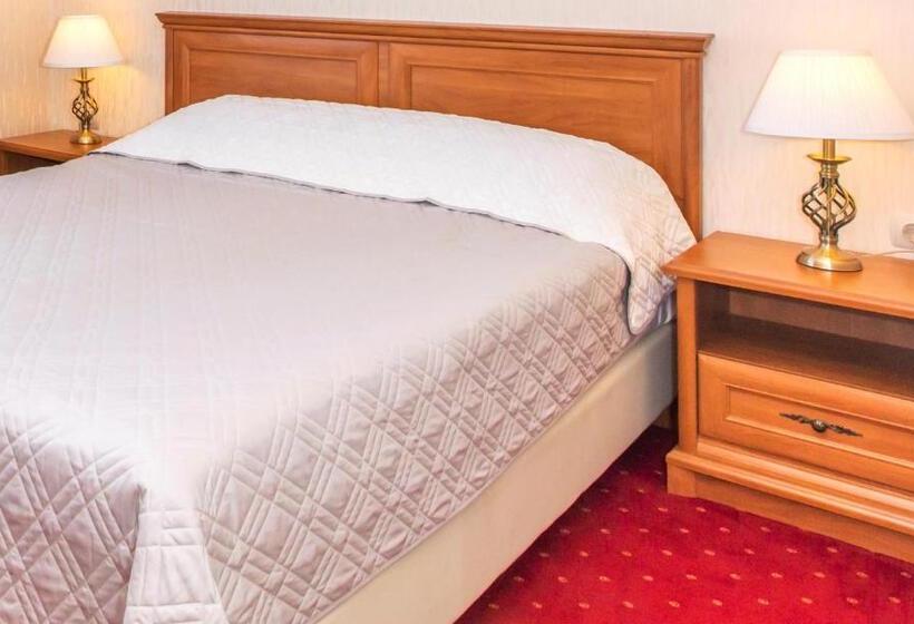 آپارتمان 1 خوابه, Apartament Rades