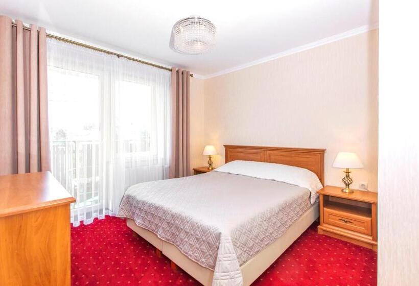 استودیوی استاندارد, Apartament Rades