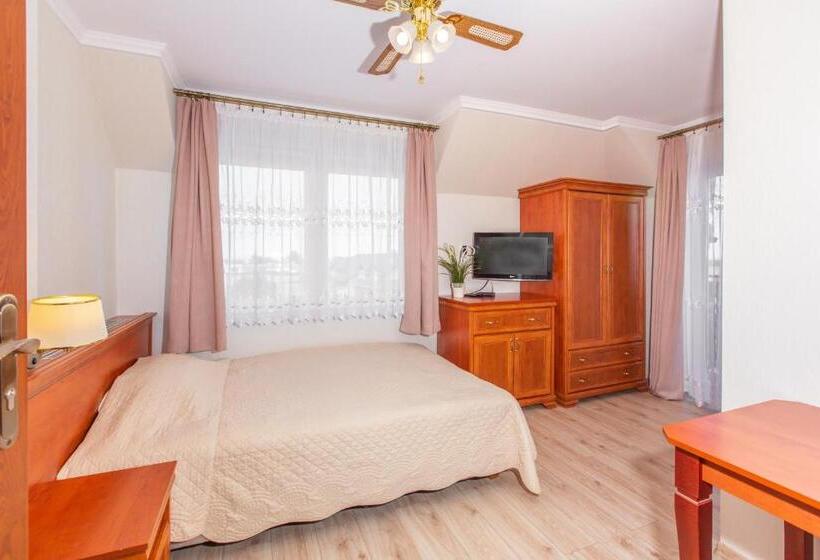 اتاق استاندارد یک نفره, Apartament Rades