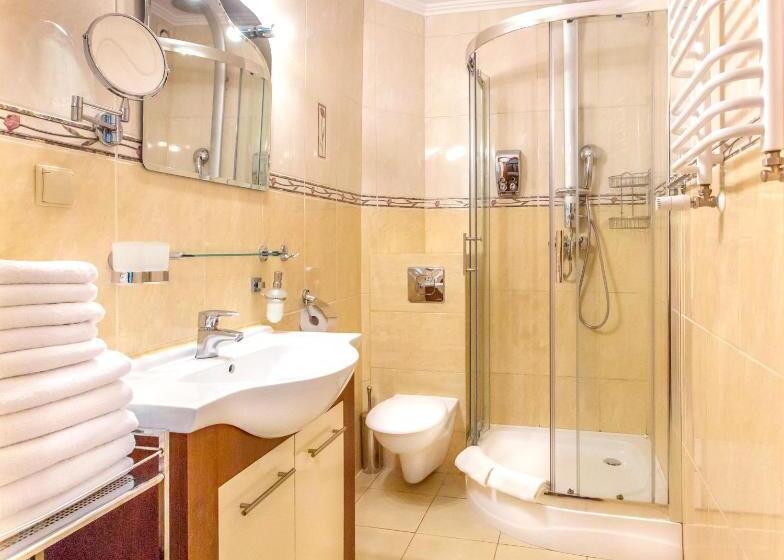 آپارتمان 1 خوابه, Apartament Rades