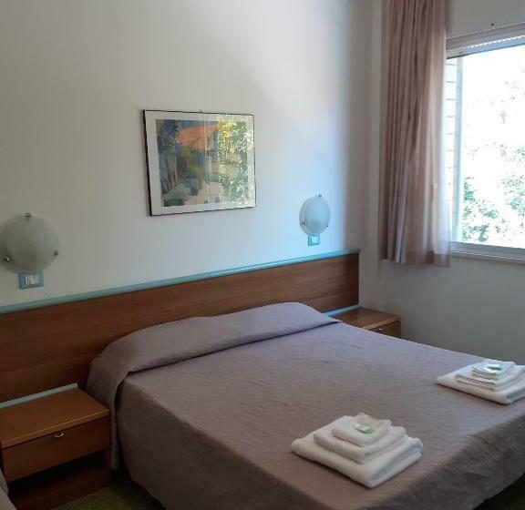 اتاق استاندارد سه نفره, Solaria