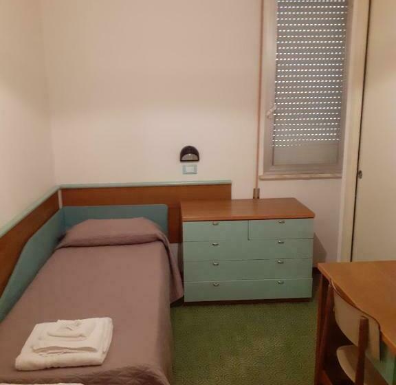 اتاق استاندارد یک نفره, Solaria