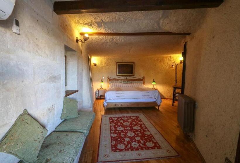 מיטת קינג בסוויטה, Sultan Cave Suites