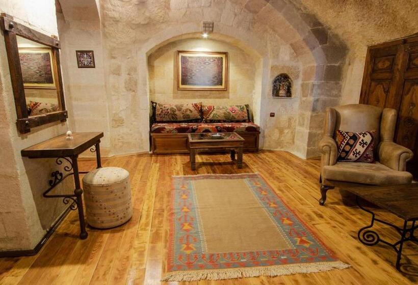 سوییت, Sultan Cave Suites
