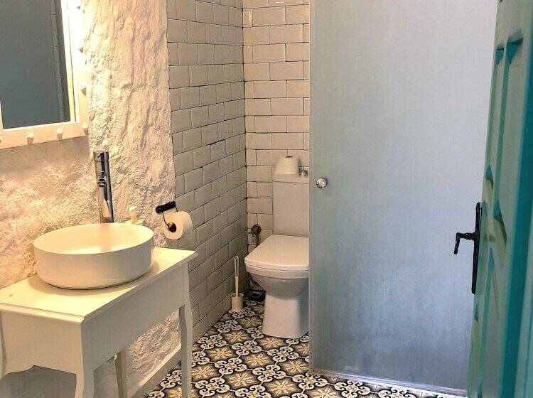 スタンダード4人部屋, Temucin