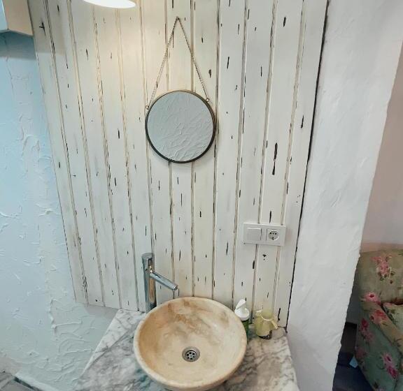 スタンダードルーム, Temucin