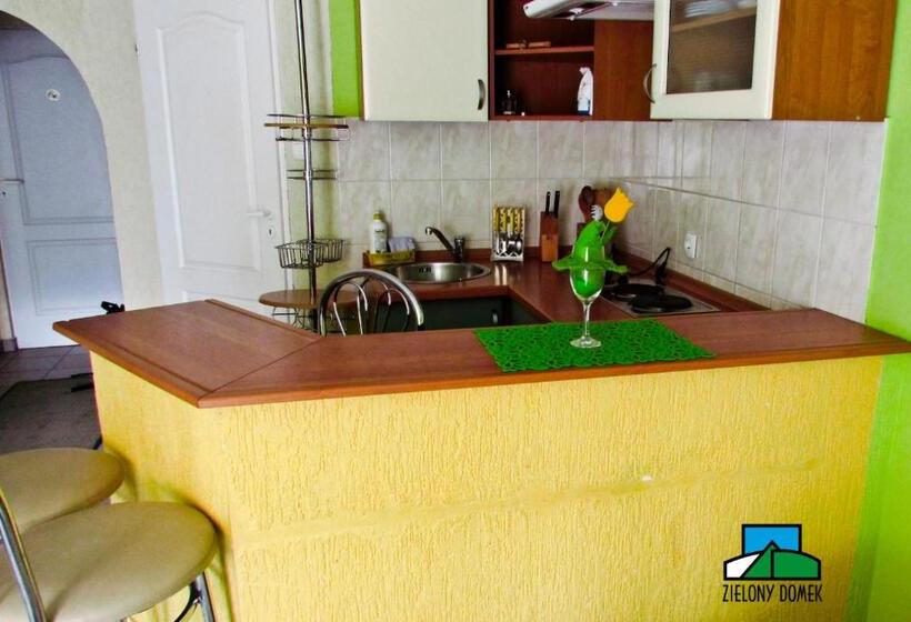 Студия Классика, Zielony Domek