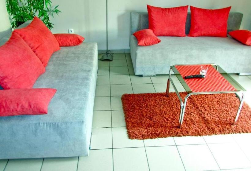 Апартаменты 1 Спальня, Zielony Domek