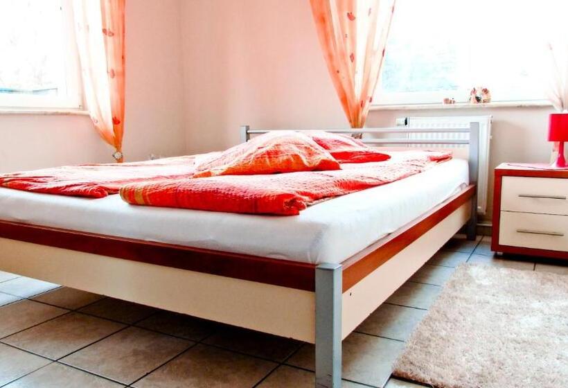 Апартаменты 1 Спальня, Zielony Domek