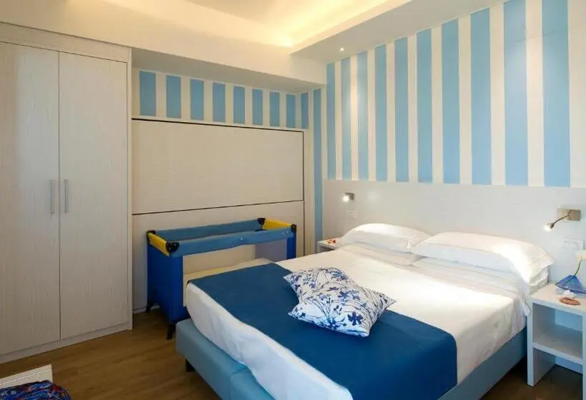 コンフォートトリプルルーム, Una Hotels Imperial Beach Fano