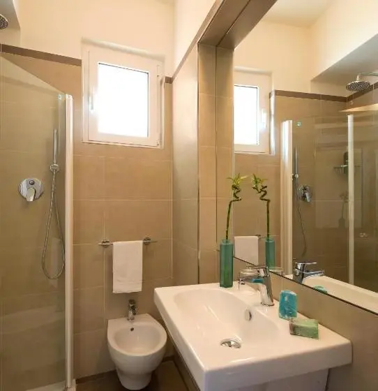 オーシャンビューデラックスルーム, Una Hotels Imperial Beach Fano