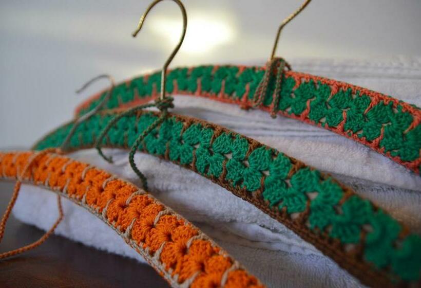 דירת חדר, Maestà Delle Quattro Chiavi