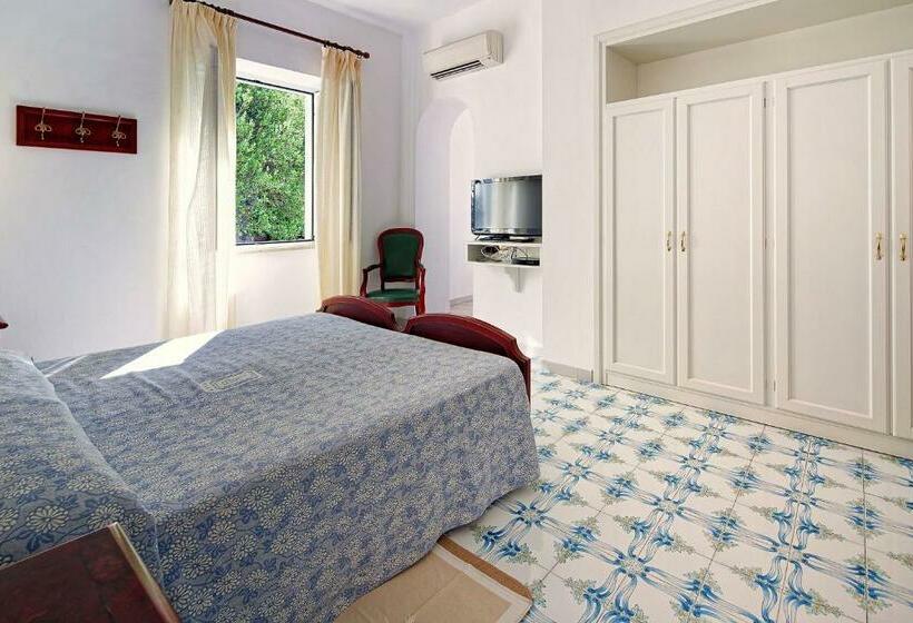 إستوديو قياسى مطل على البحر, Parco Smeraldo Appartamenti