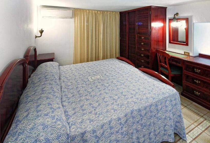 شقة غرفة واحدة مطلة على البحر, Parco Smeraldo Appartamenti