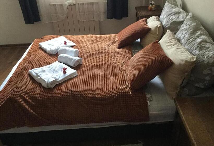 اتاق لوکس, Bazilika Vendégház