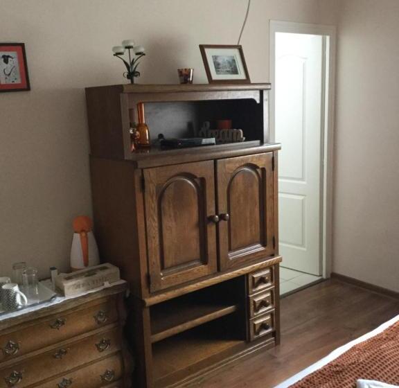 اتاق لوکس, Bazilika Vendégház