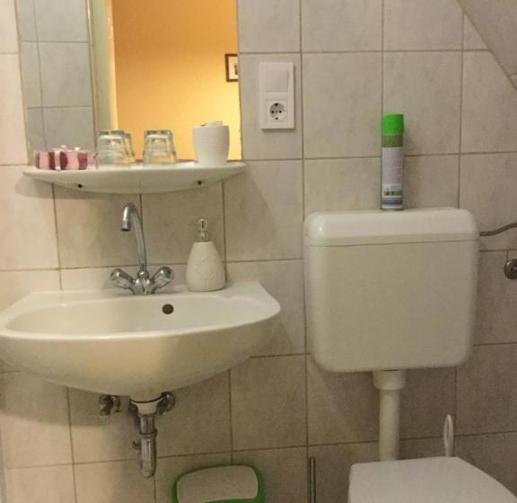 اتاق لوکس, Bazilika Vendégház