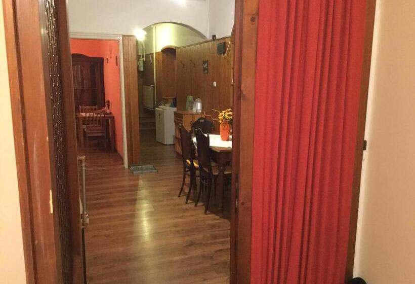 اتاق لوکس, Bazilika Vendégház